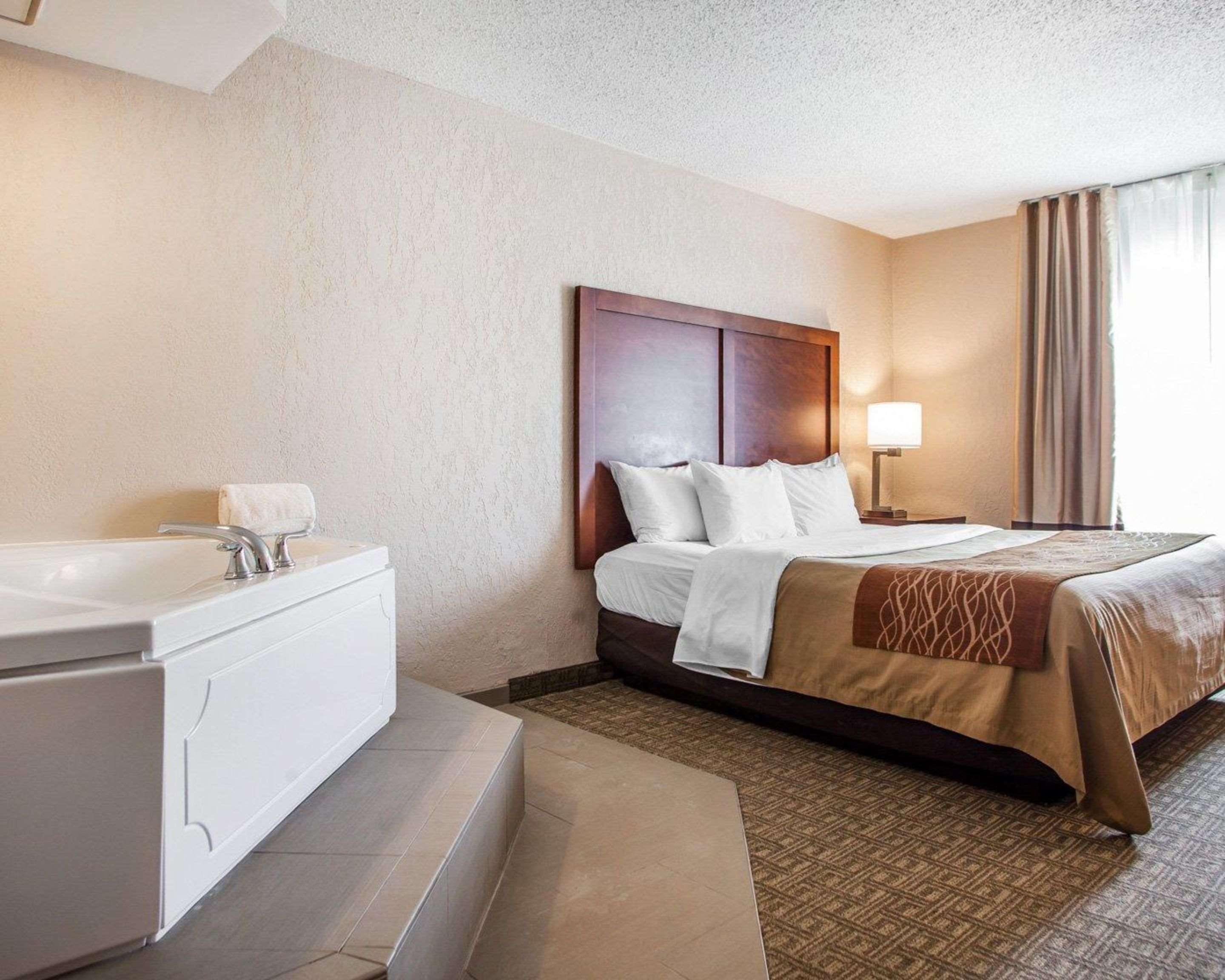 Comfort Inn St Louis - Westport Event Center Maryland Heights Exterior foto