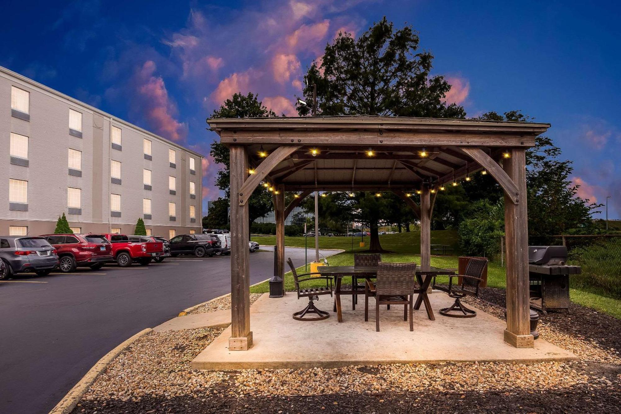 Comfort Inn St Louis - Westport Event Center Maryland Heights Exterior foto