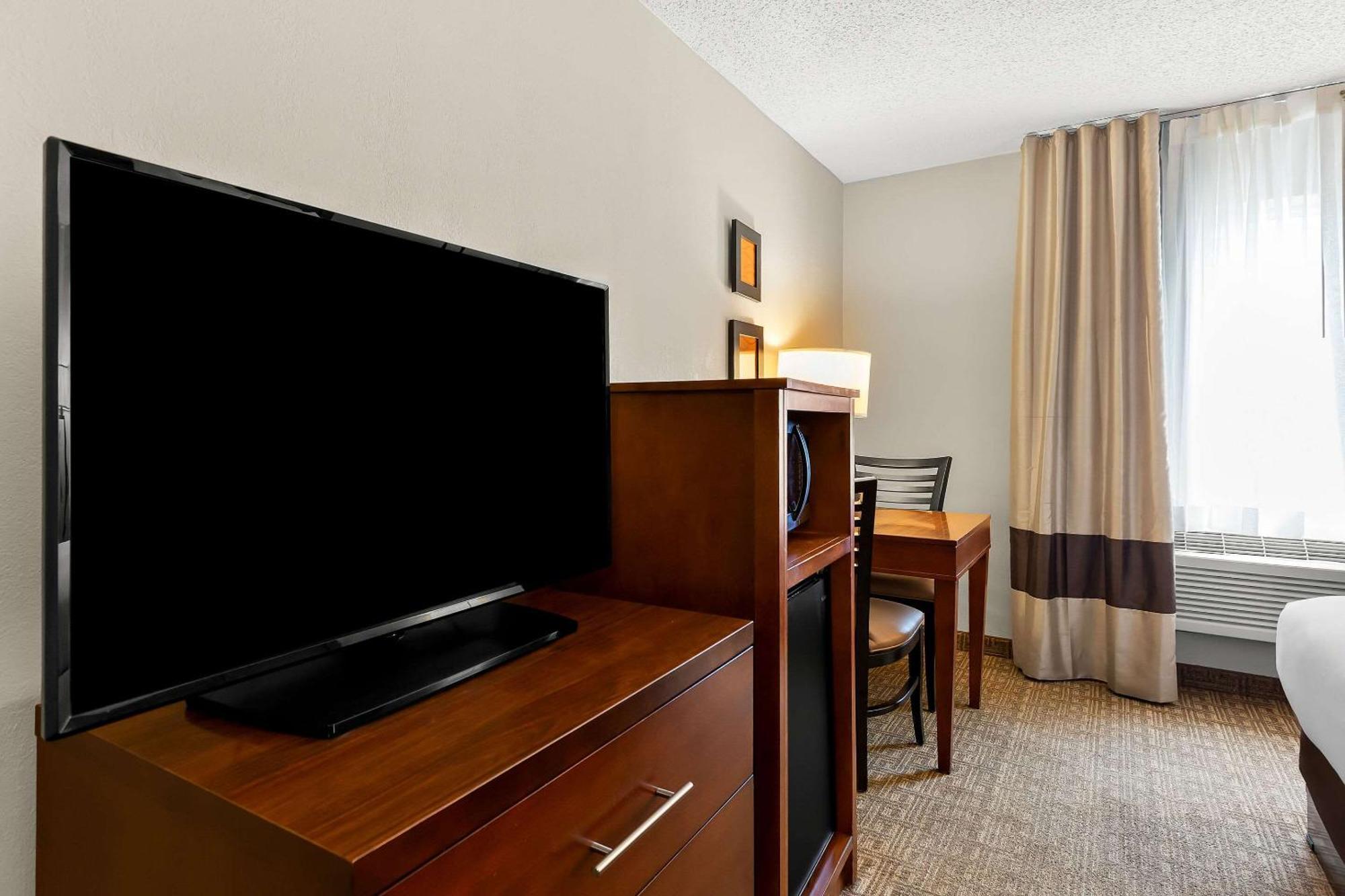 Comfort Inn St Louis - Westport Event Center Maryland Heights Exterior foto