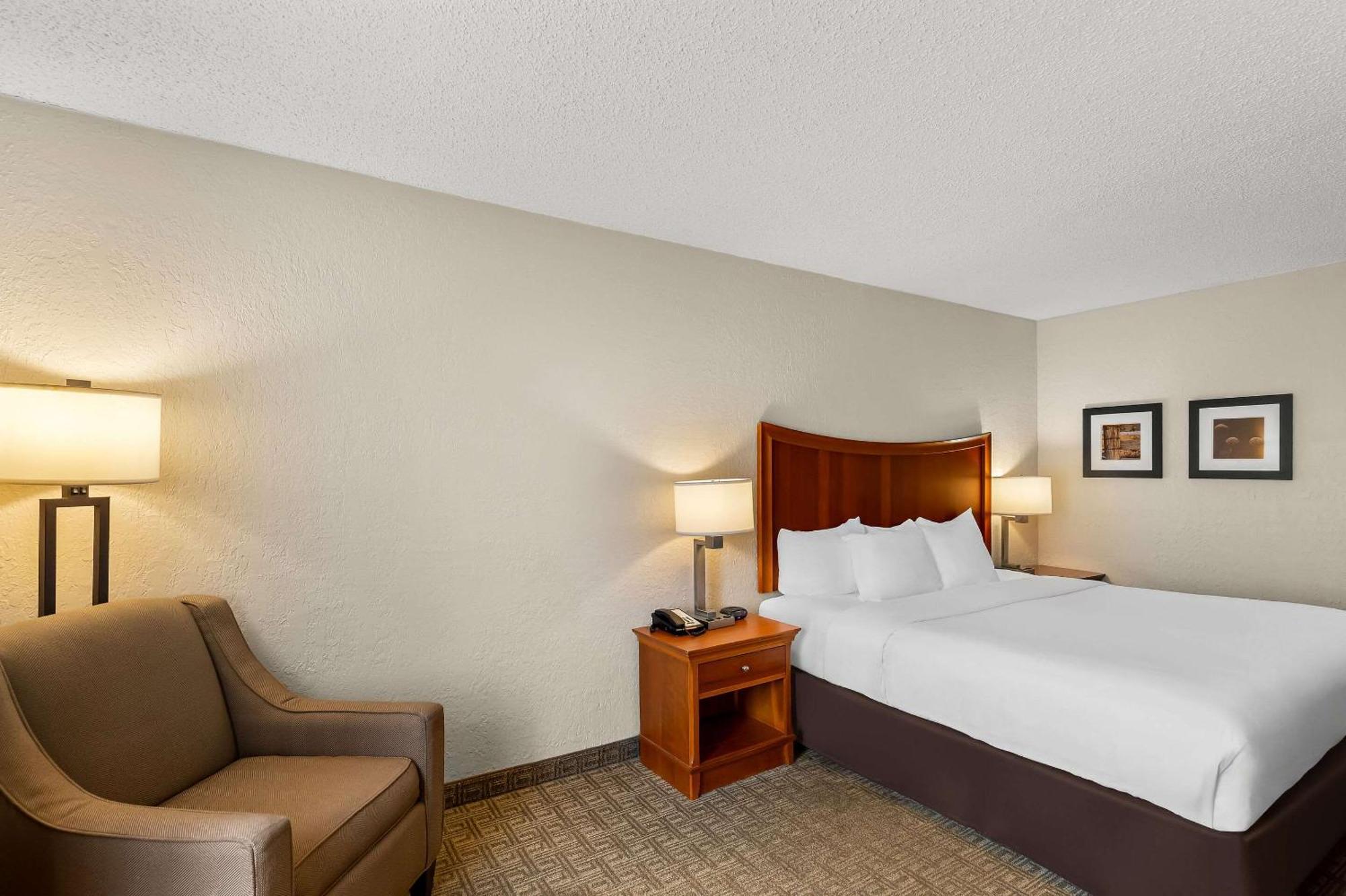 Comfort Inn St Louis - Westport Event Center Maryland Heights Exterior foto